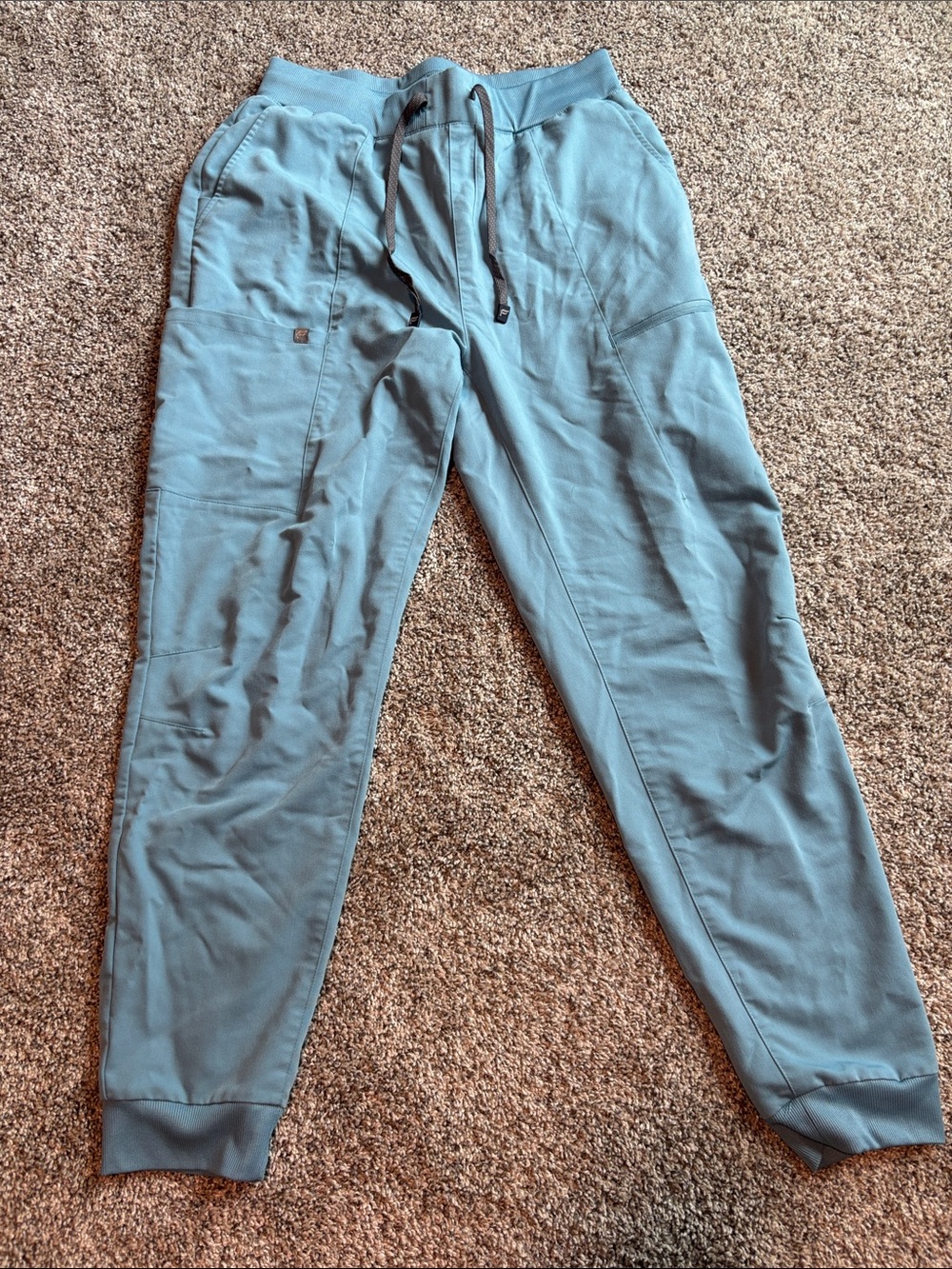 Fabletics scrub Pants in Slate Blue